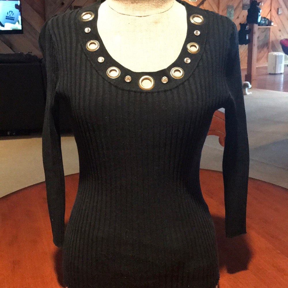 Black ribbed fitted top